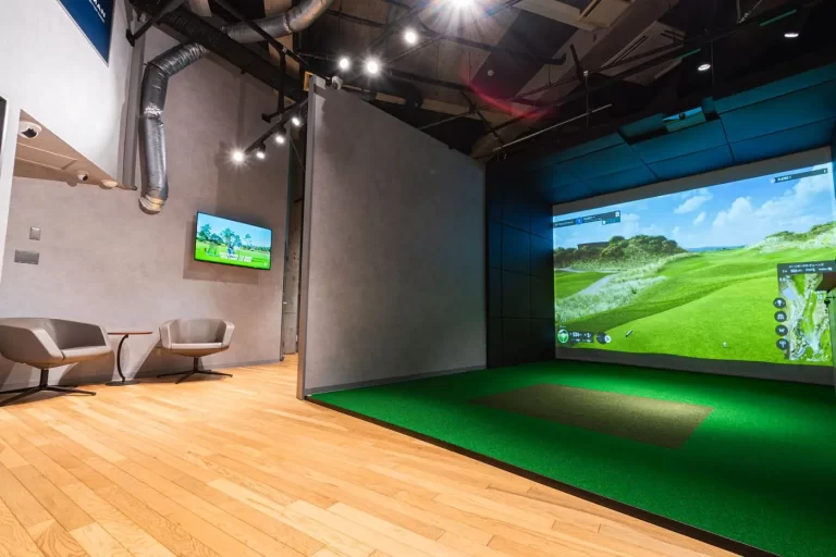T-One Golf Studio おしゃれな内装 清潔な店内